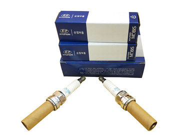 18855-10060 LZKR6B-10E Car Spark Plug For 2010 2011 Kia Soul 1.6L Hyundai I20 I30